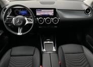 Mercedes-Benz GLA 12