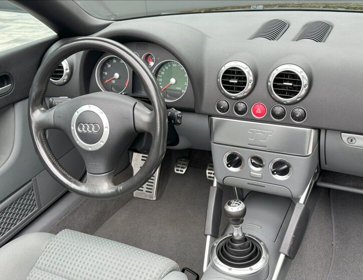 Audi TT Kabriolet 1,8 l 110 kw