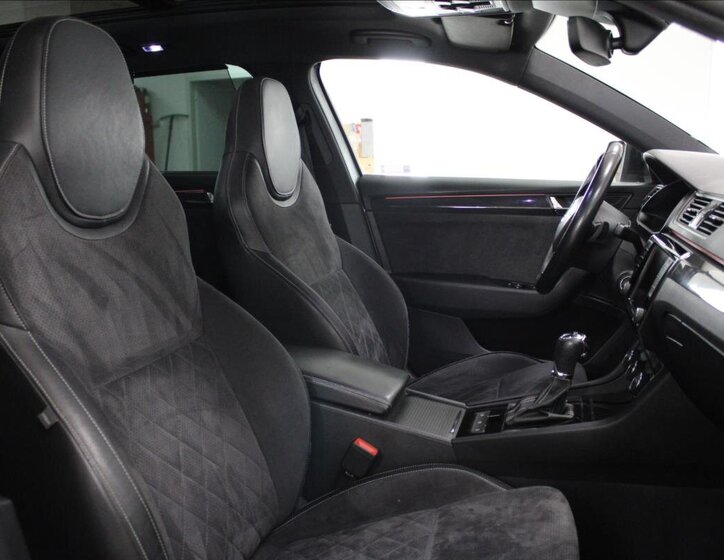 Škoda Superb Kombi 2,0 l 110 kw