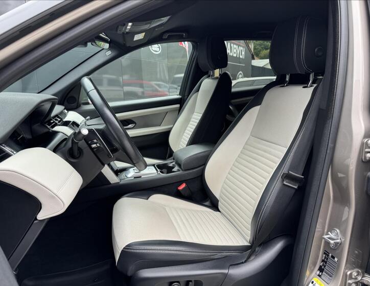 Land Rover Discovery Sport 11