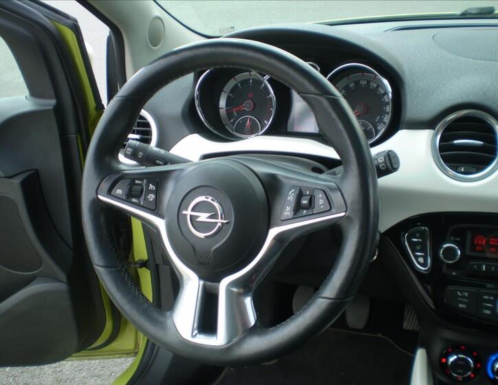 Opel Adam 10