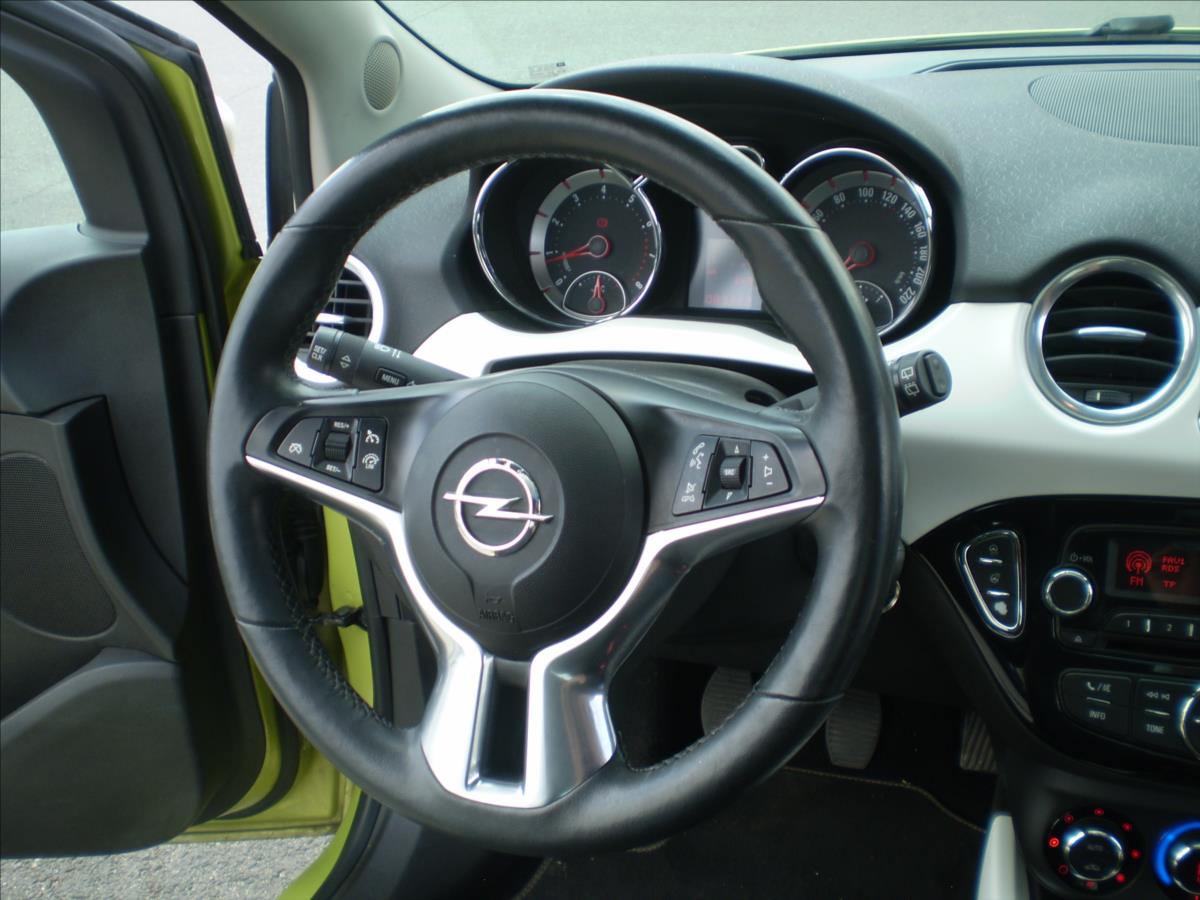 Opel Adam