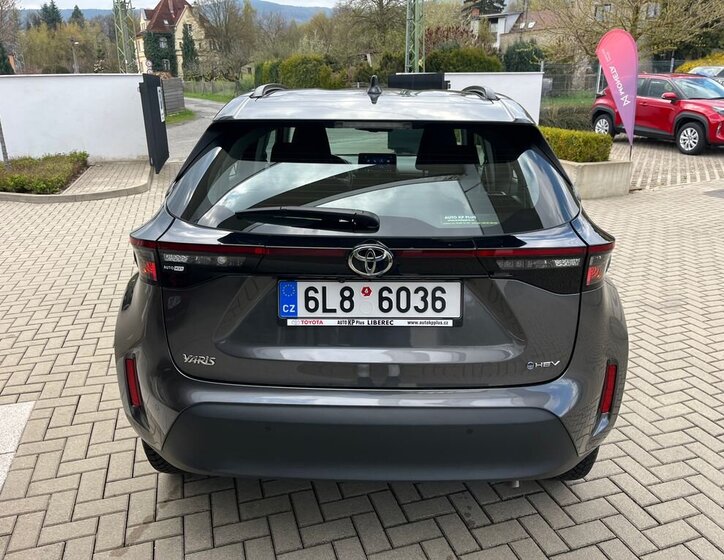 Toyota Yaris Cross SUV / Terénní 1,5 l 68 kw