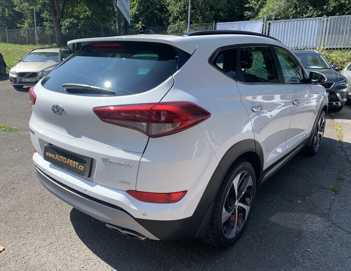 Hyundai Tucson 5