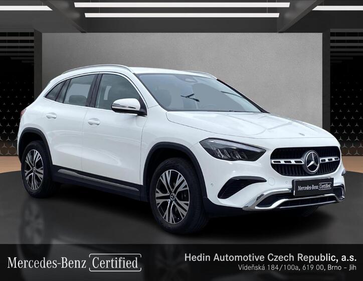 Mercedes-Benz GLA 7