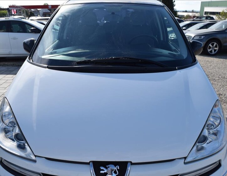 Peugeot 807 MPV 2,0 l 100 kw