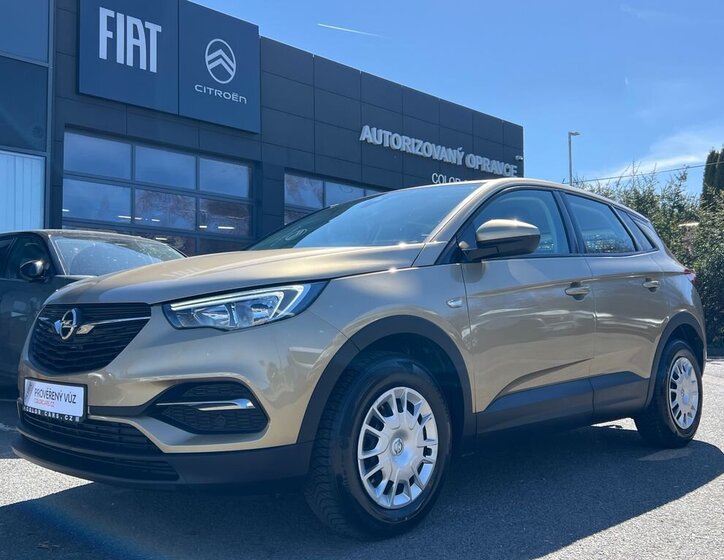 Opel Grandland X Hatchback 1,2 l 96 kw