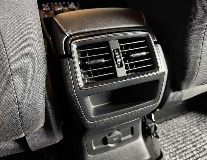 Škoda Karoq SUV / Terénní 1,5 l 110 kw