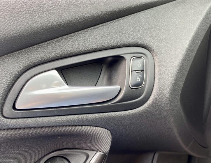 Ford Focus Kombi 1,5 l 88 kw