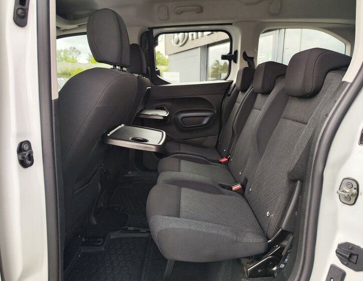 Peugeot Rifter MPV 1,5 l 75 kw