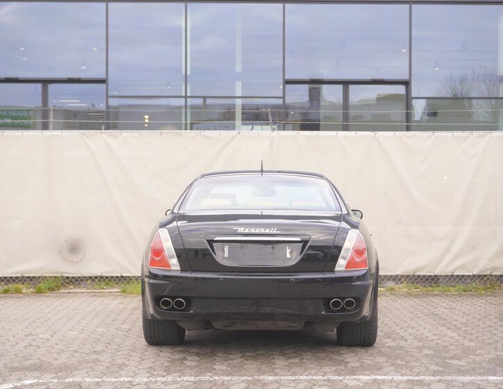 Maserati Quattroporte Sedan 4,2 l 295 kw
