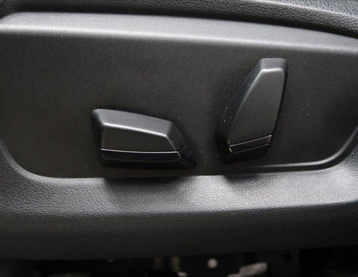 BMW X5 SUV / Terénní 2,0 l 160 kw