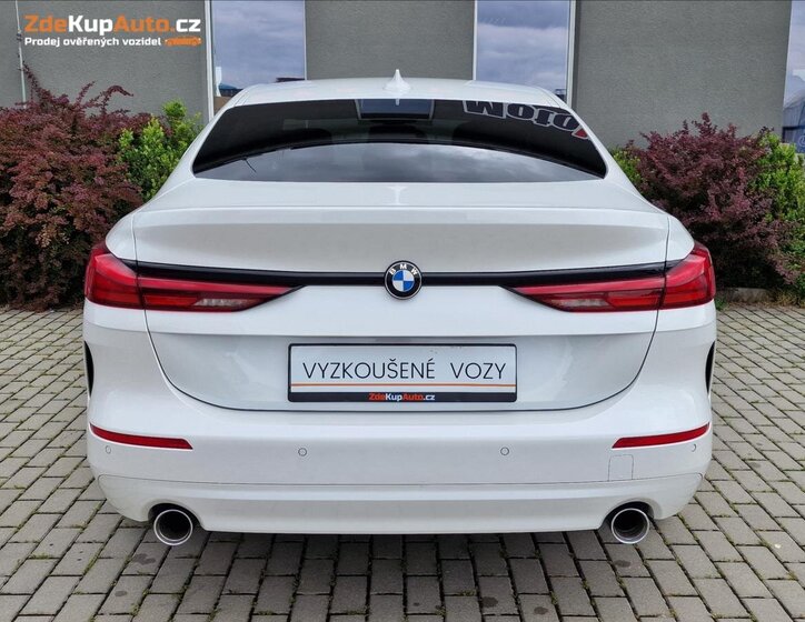 BMW Řada 2 Sedan / Limuzína 2,0 l 110 kw