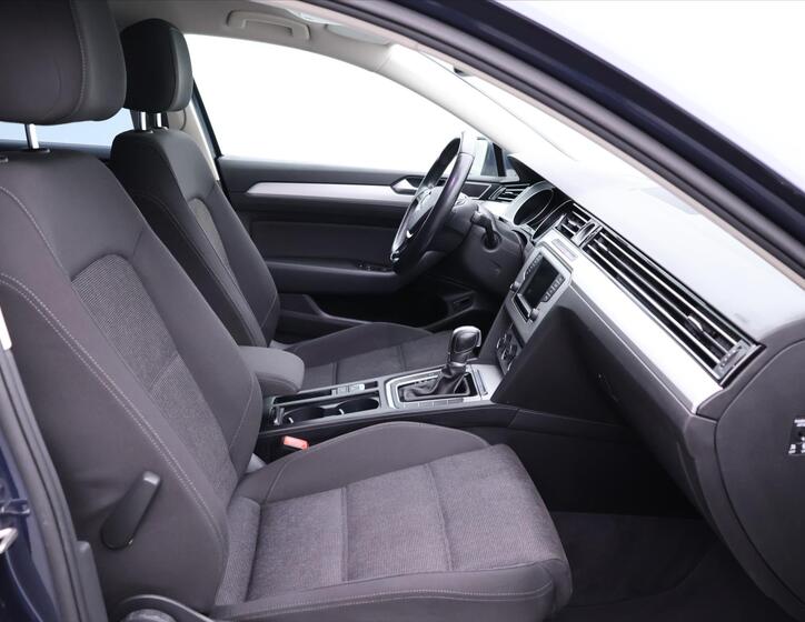 Volkswagen Passat 13