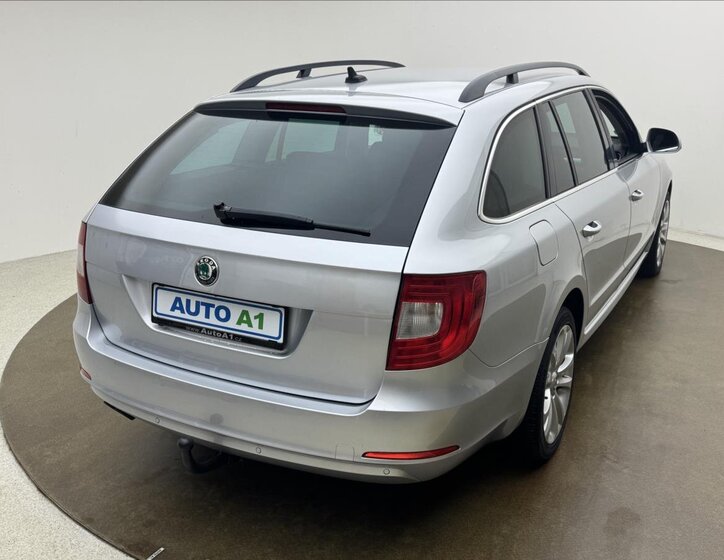 Škoda Superb Kombi 2,0 l 103 kw