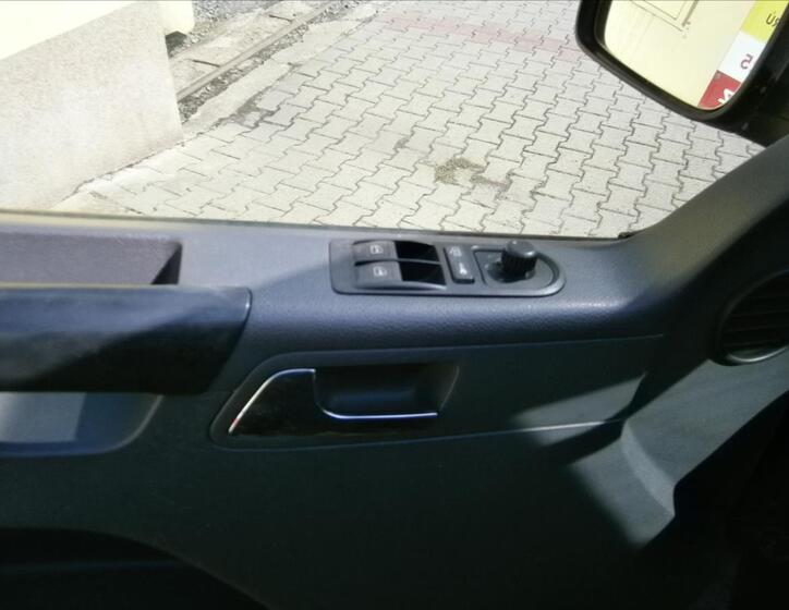 Volkswagen Multivan 12