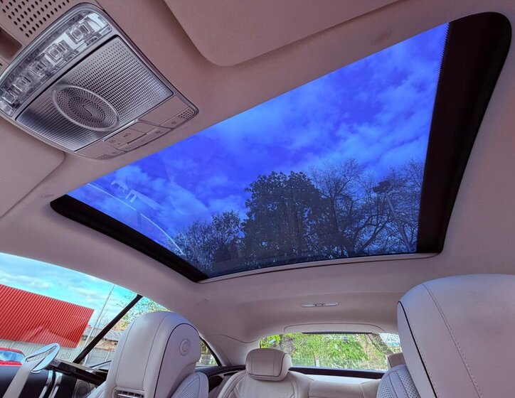 Mercedes-Benz Třídy S Kupé 4,0 l 450 kw