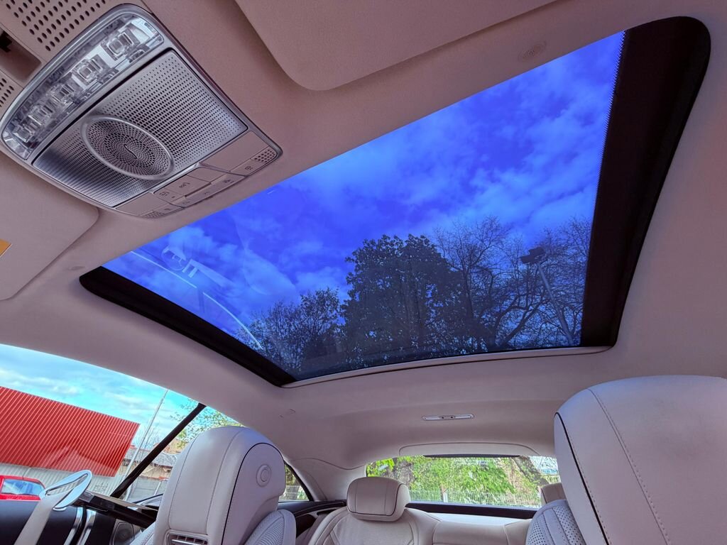 Mercedes-Benz Třídy S Kupé 4,0 l 450 kw