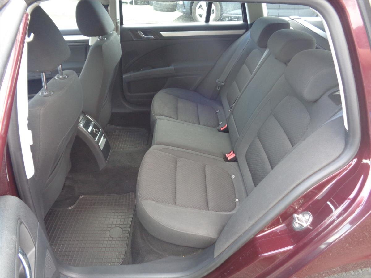 Škoda Superb Kombi 1,8 l 118 kw