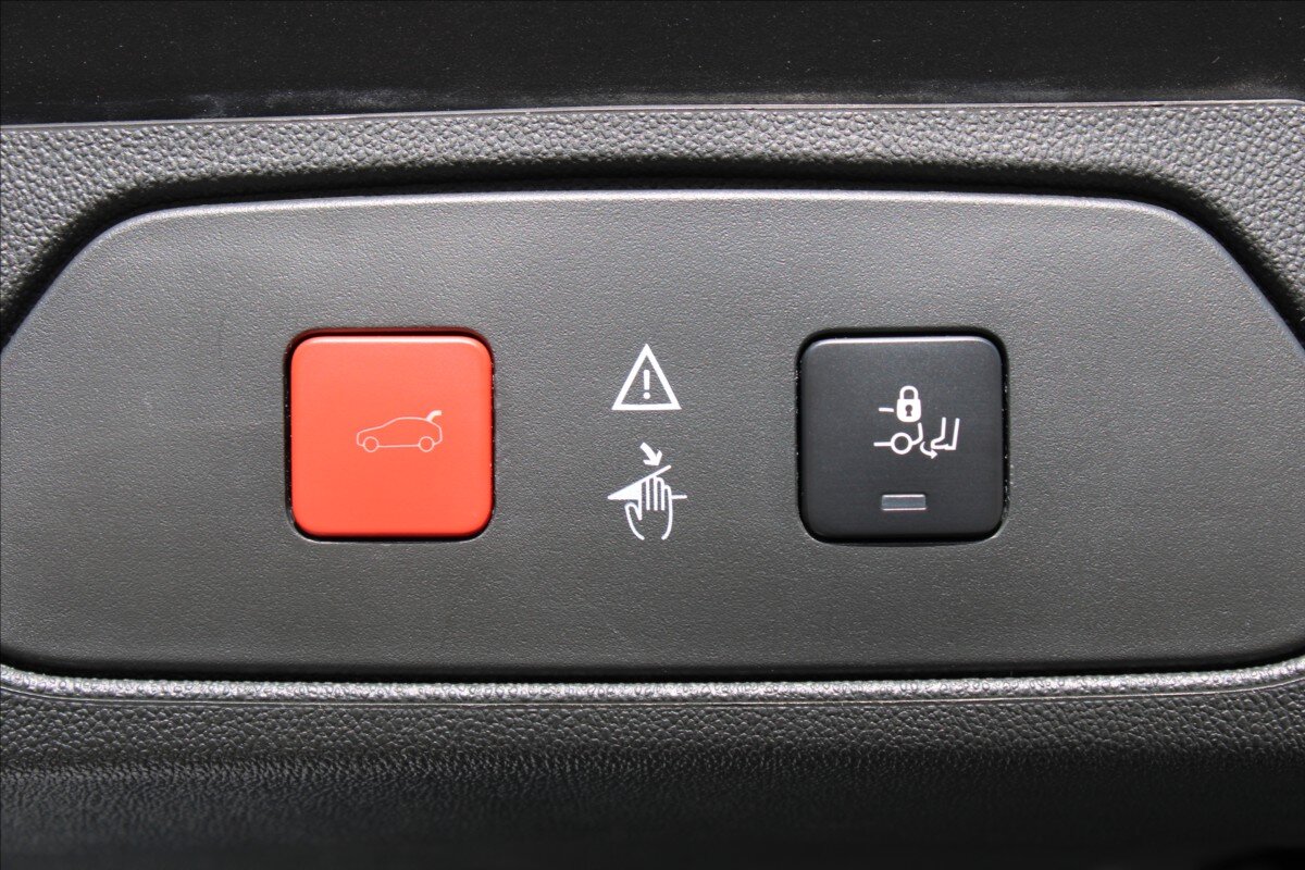 Opel Grandland X SUV / Terénní 1,5 l 96 kw