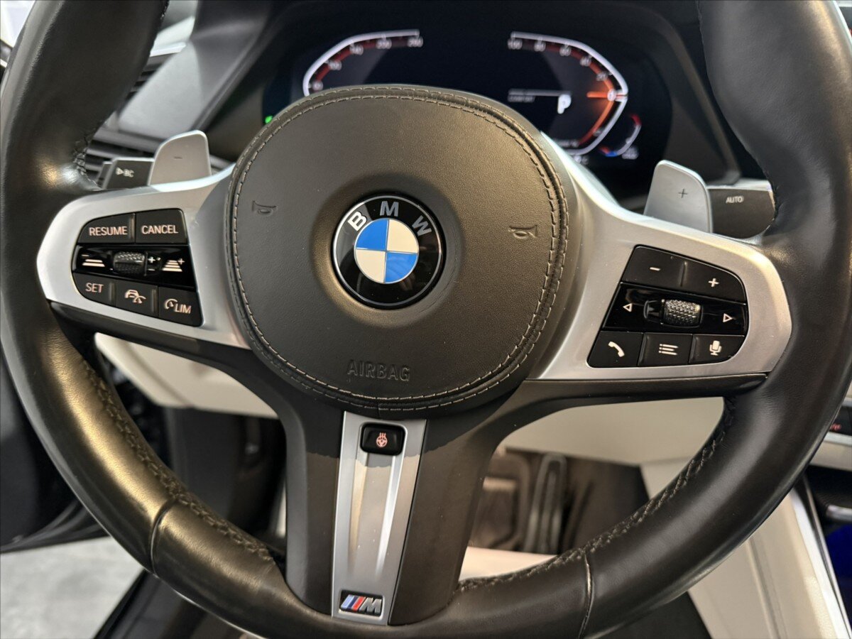 BMW X6 Sedan / Limuzína 3,0 l 250 kw