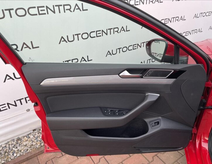 Volkswagen Passat Kombi 2,0 l 90 kw