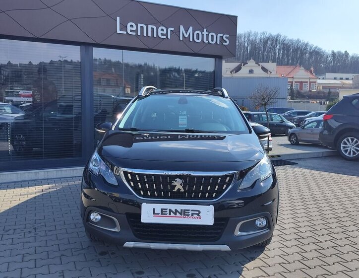 Peugeot 2008 SUV / Terénní 1,2 l 81 kw