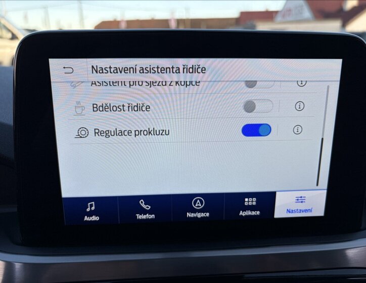 Ford Kuga SUV / Terénní 2,5 l 165 kw