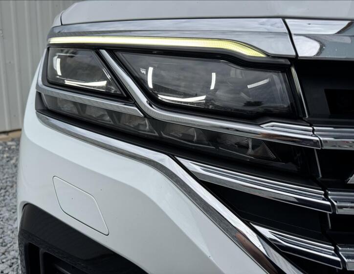 Volkswagen Touareg 8