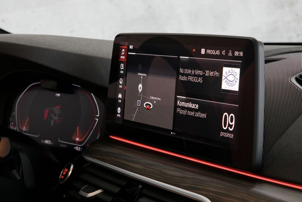 BMW Řada 5 Kombi 3,0 l 245 kw