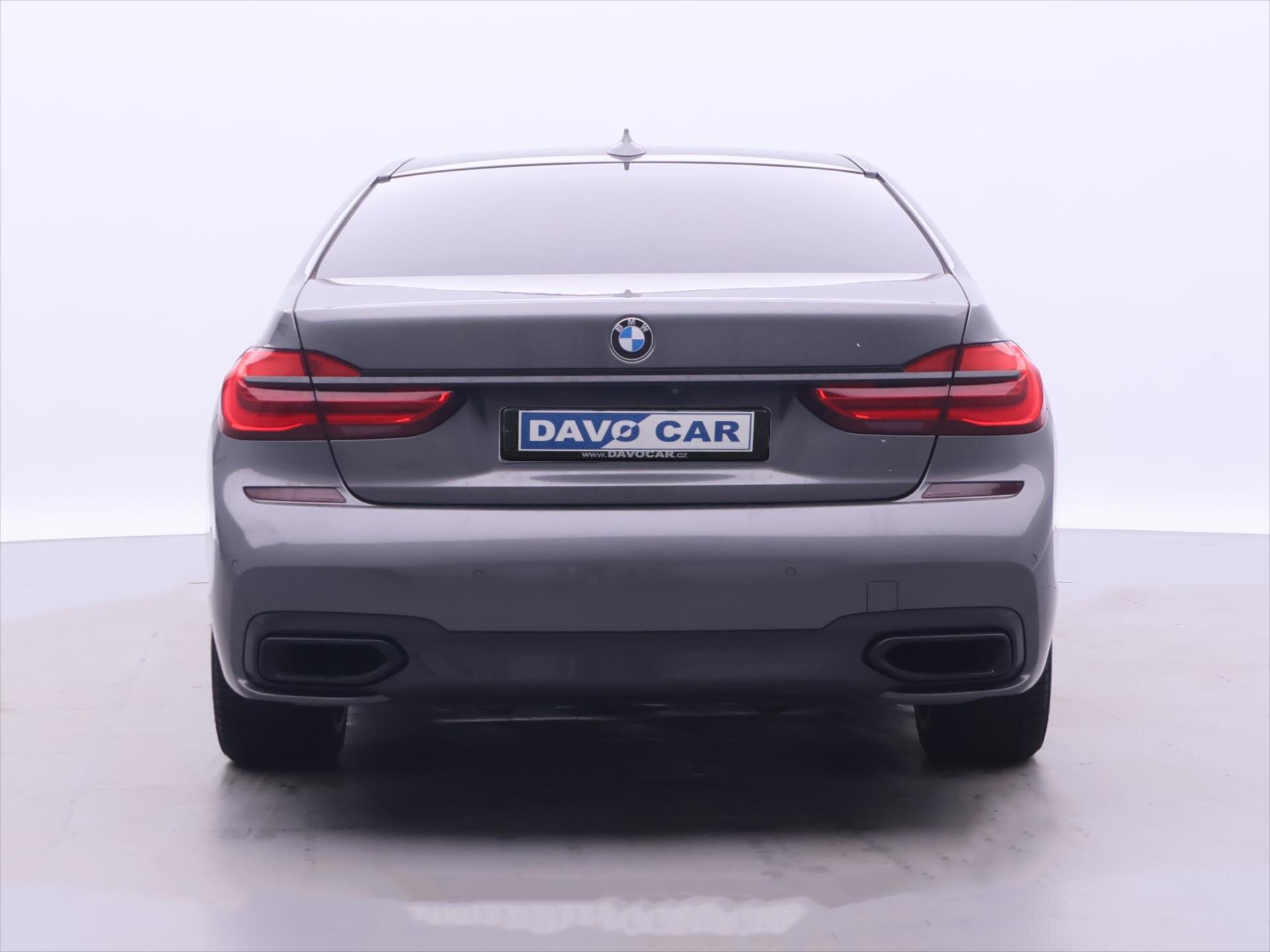 BMW Řada 7 Sedan 4,4 l 330 kw