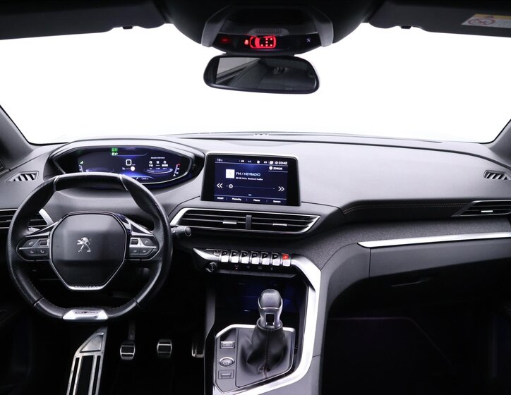 Peugeot 5008 SUV 1,2 l 96 kw