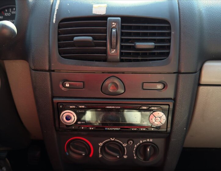 Renault Clio Hatchback 1,1 l 55 kw