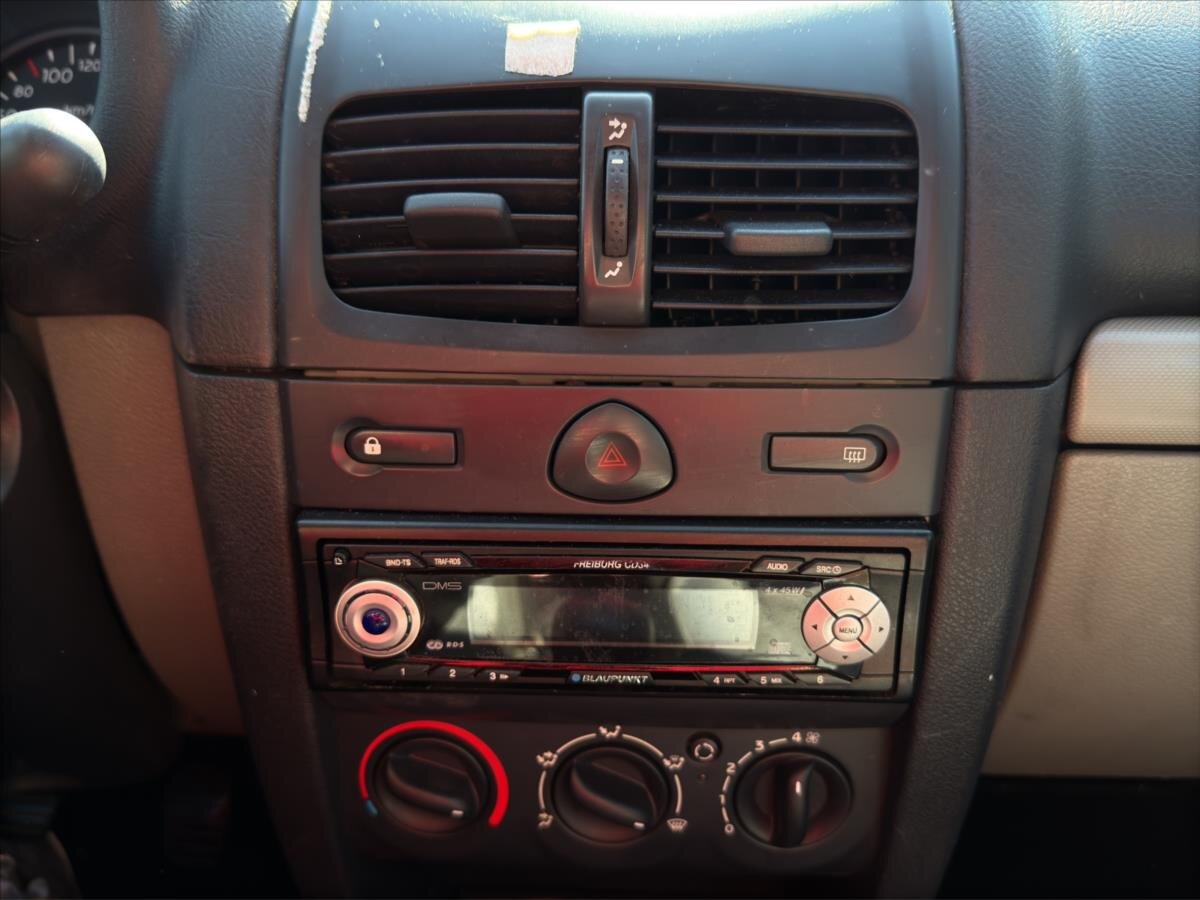 Renault Clio Hatchback 1,1 l 55 kw