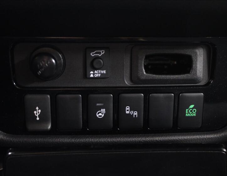 Mitsubishi Outlander 27