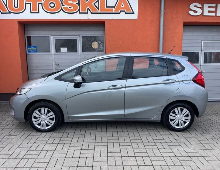 Honda Jazz Hatchback 1,3 l 75 kw