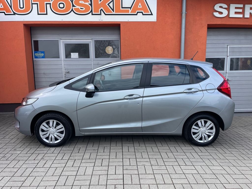 Honda Jazz Hatchback 1,3 l 75 kw