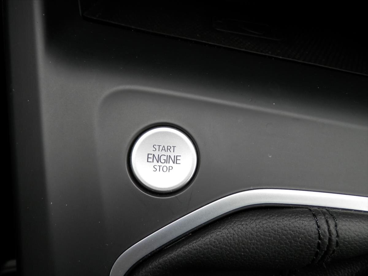 Volkswagen Golf Hatchback 1,5 l 110 kw