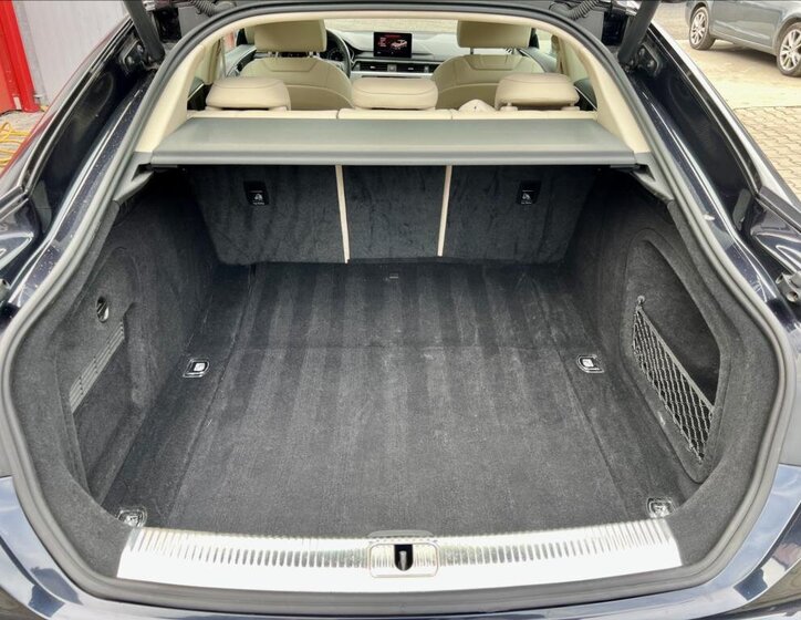 Audi A5 Liftback 296,0 210 kw