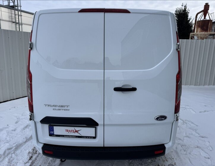 Ford Transit Custom 11