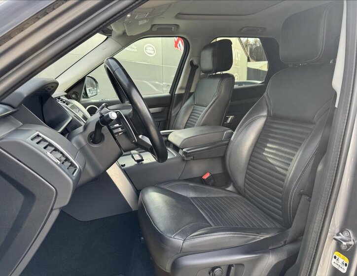 Land Rover Discovery 11