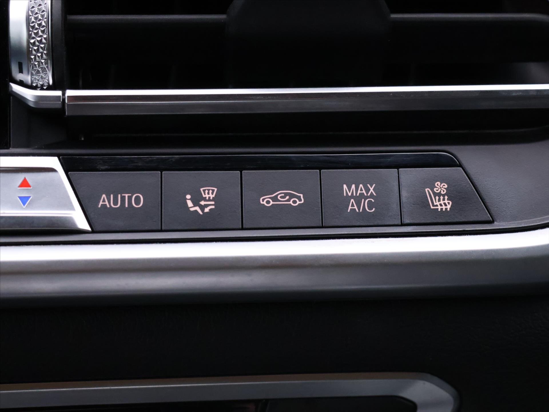 BMW X5 SUV 3,0 l 195 kw