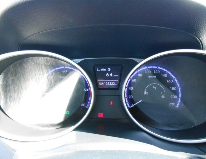 Hyundai ix35 13