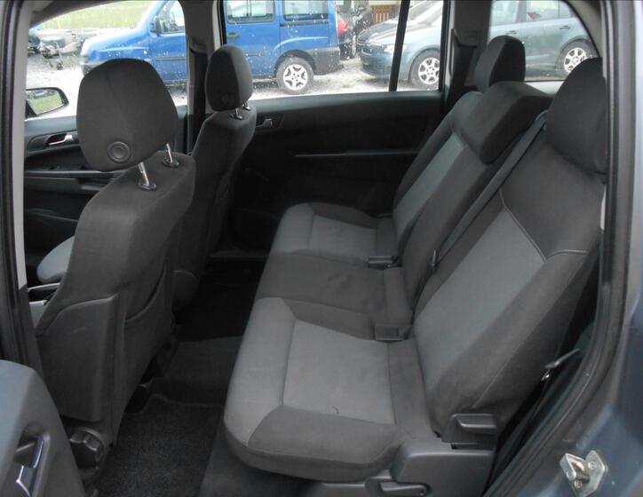 Opel Zafira 16