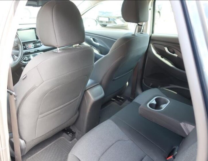 Hyundai i30 Kombi 998,0 88 kw