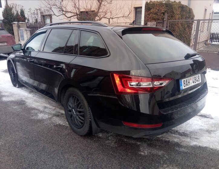 Škoda Superb Kombi 2,0 l 140 kw