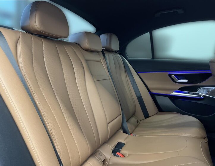 Mercedes-Benz Třídy E Sedan 2,0 l 185 kw