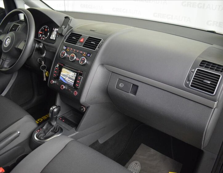 Volkswagen Touran MPV 1,6 l 77 kw