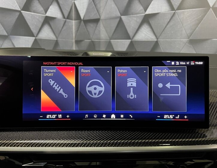 BMW X7 SUV / Terénní 4,4 l 390 kw