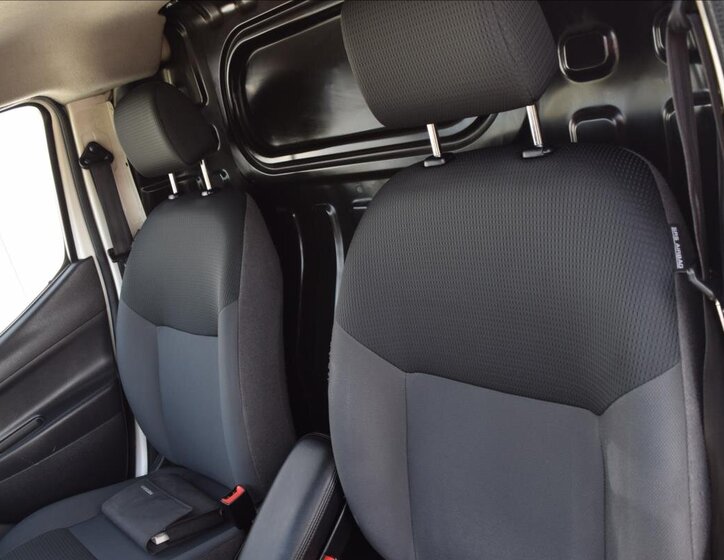 Nissan NV200 MPV 1,6 l 81 kw